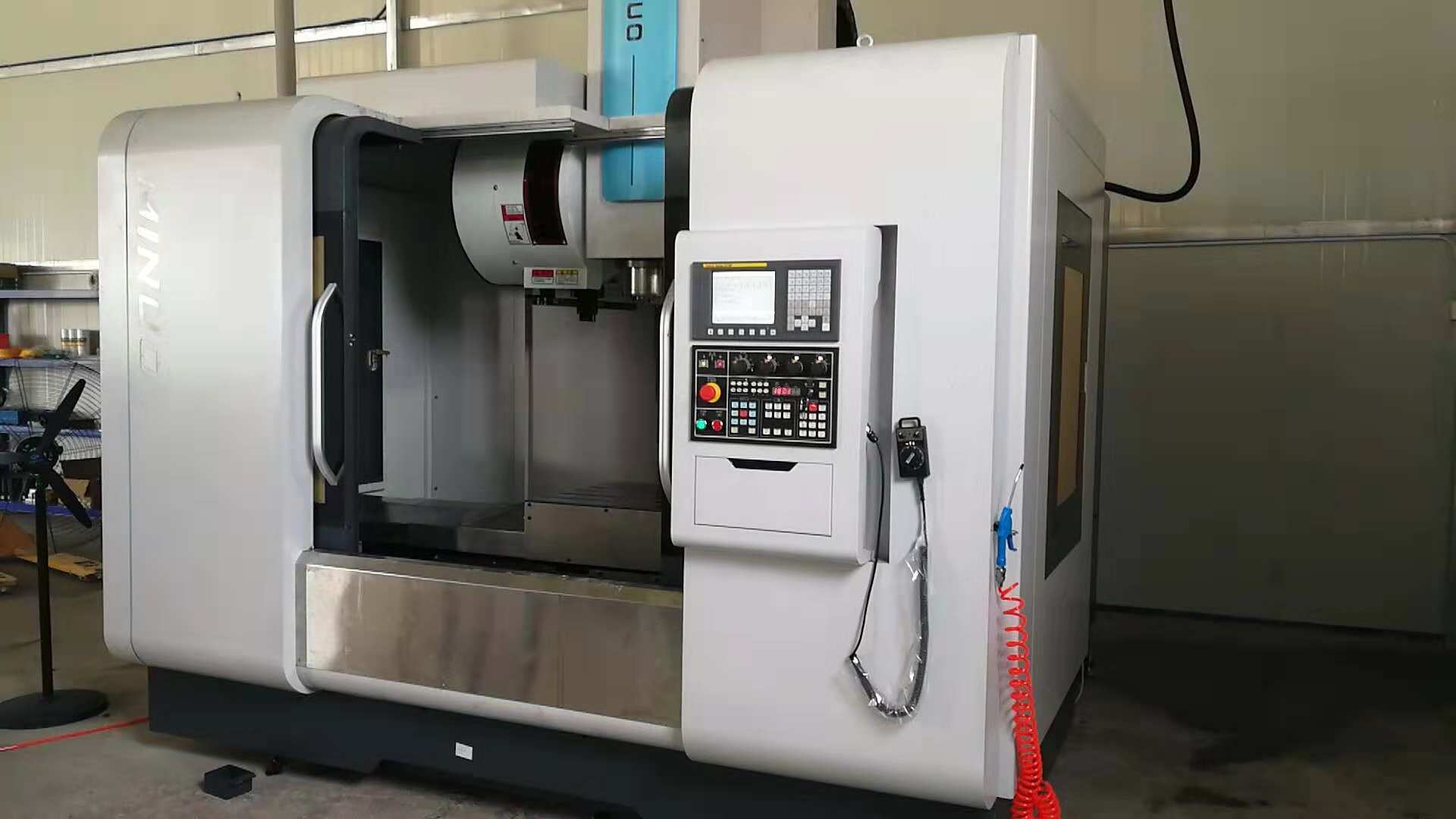 為某客戶(hù)組裝立式加工中心